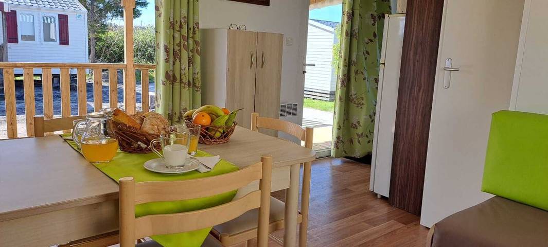 Chalet 'Bungalow T3 V - 15 Min From Nazaré' with Shared Pool, Private Terrace and Air Conditioning in Leiria District