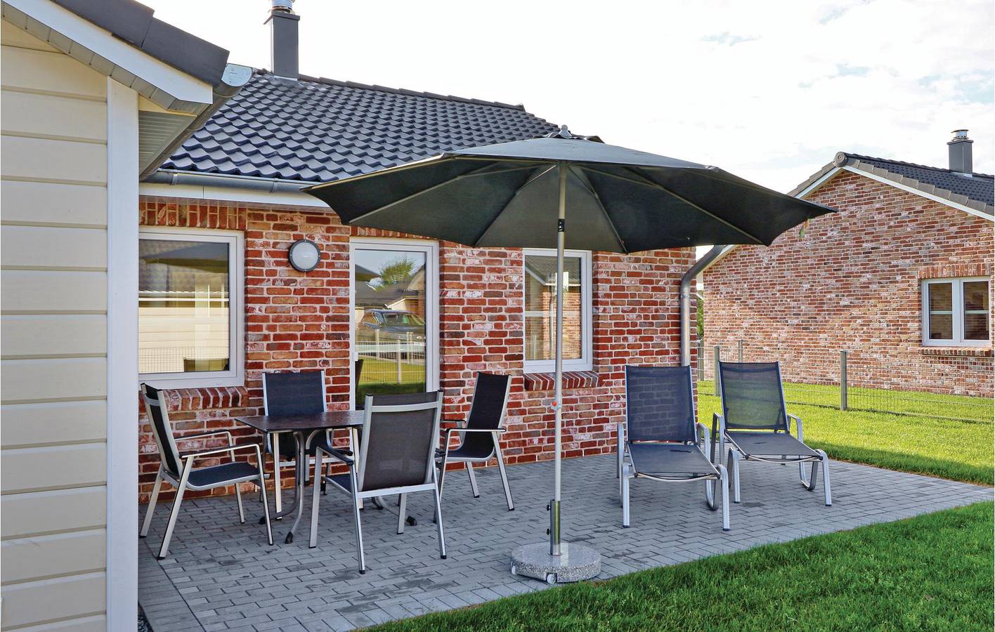 Cozy Apartment with Parking, TV, Terrace & Internet - Near Coastline & Restaurant! in Dagebüll, Nordseeküste