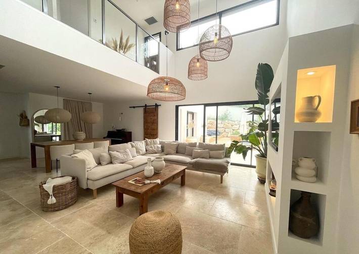 Location de vacances pour 8 personnes, avec jacuzzi et jardin ainsi que terrasse et piscine à Prades-le-Lez - 2