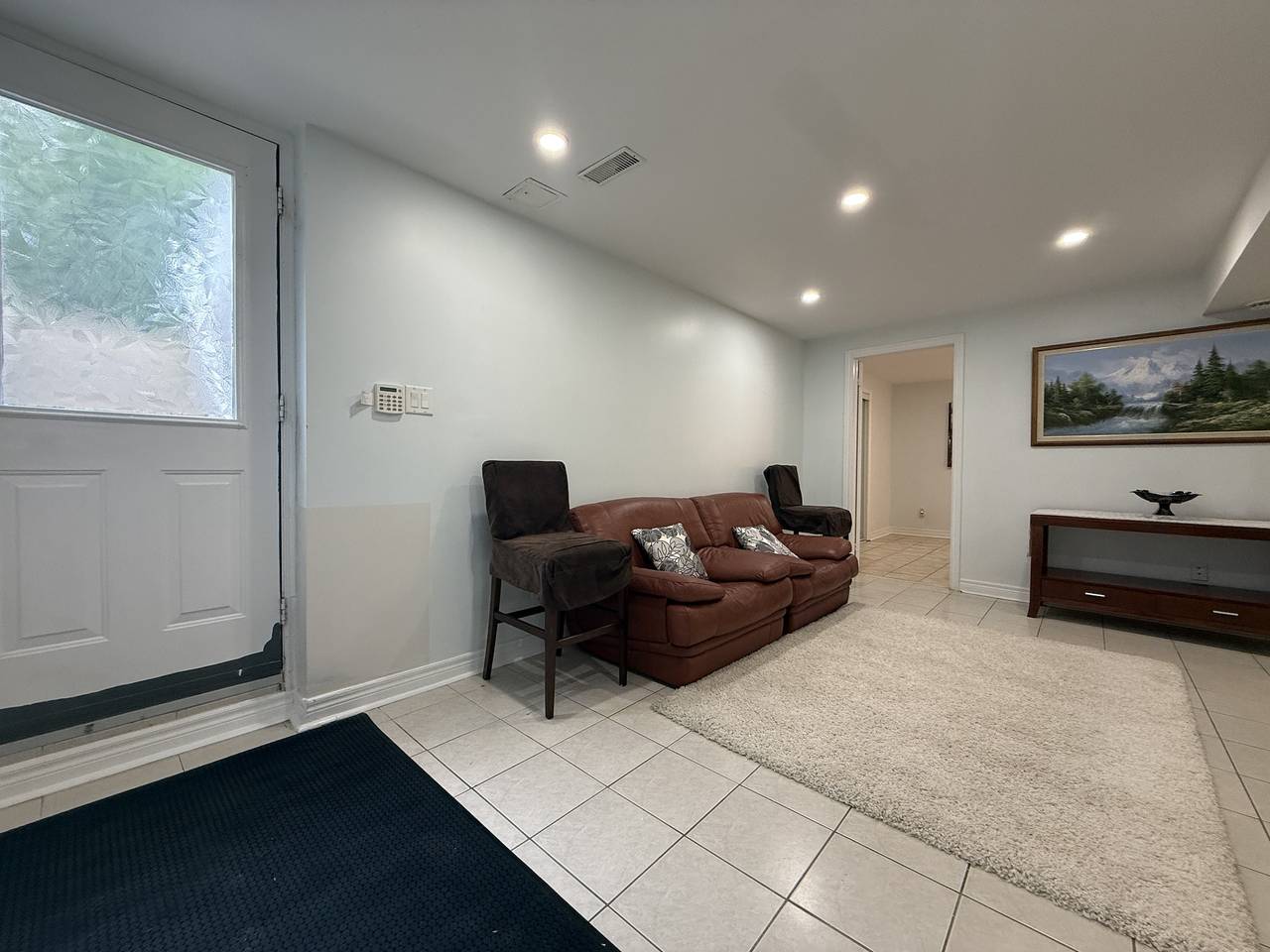 Suite privada completa Entrada independiente Estacionamiento gratuito in Richmond Hill, Lago Ontario (Kanada)