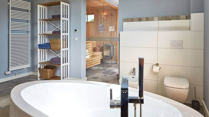 Ferienhaus für 8 Personen, mit Whirlpool und Balkon sowie Sauna in Sellin - 4