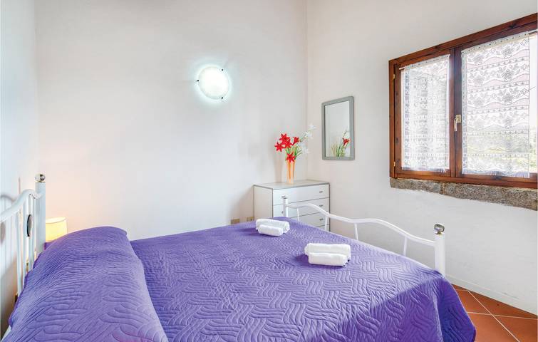 Apartamento vacacional entero, ¡Acogedor 2BR Apt Cerca de la Playa - Congelador / WiFi / Cocina! in Isola Rossa, Trinità d'Agultu e Vignola