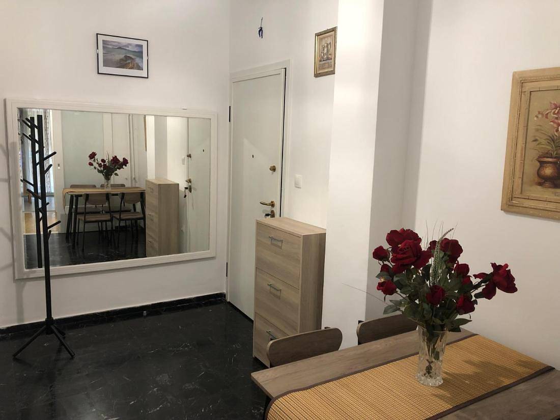Geheel appartement, Charming 2 Bedroom Apartment in Kallithea, Greece in Athene, Zuidelijk deel van Athene