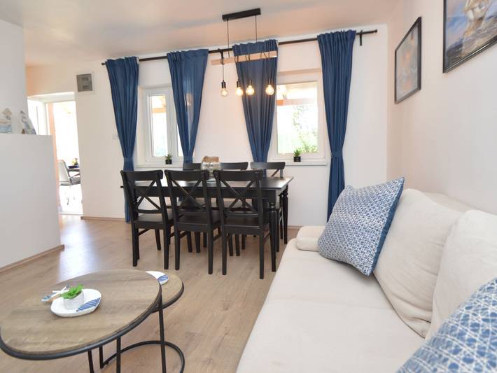 Ferienhaus für 6 Personen, mit Terrasse und Garten in Drage (Pakoštane) - 4