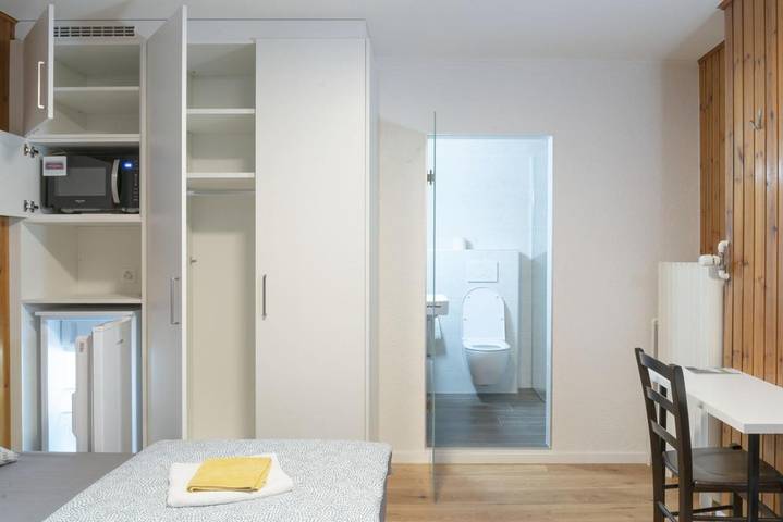 Hôtel pour 2 personnes, avec vue, animaux acceptés à La Chaux-de-Fonds - 2