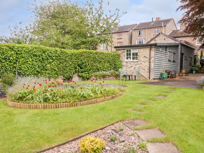 Cottage for 2 people, with garden - 1