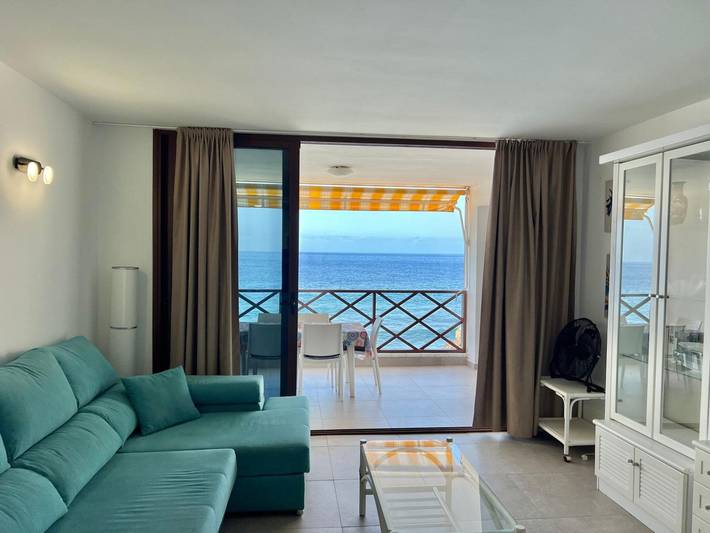 Ganze Wohnung, Ferienwohnung 'Playa De La Arena By Sydney' mit Meerblick, Gemeinschaftspool und WLAN in Playa Neptuno (Santiago del Teide), Santiago del Teide