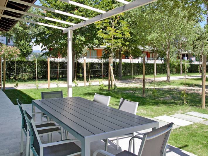 Ferienhaus für 6 Personen, mit Terrasse und Kinderpool sowie Garten in Gardasee-Lombardei - 4
