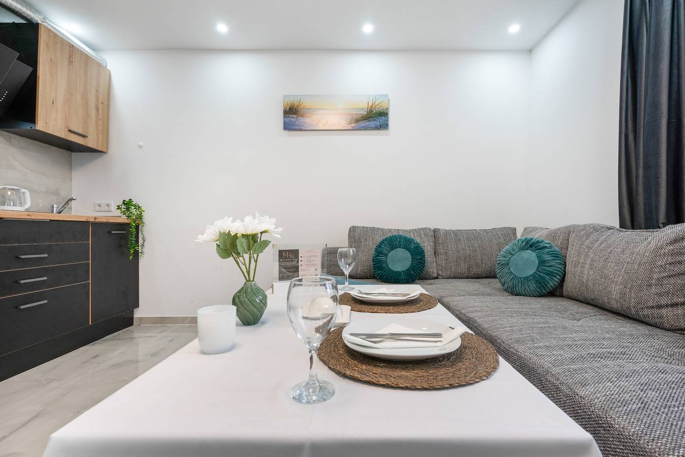 Geheel appartement, Milser Hof · Apt. 2 – 2 slaapkamers & terras in Heepen, Bielefeld