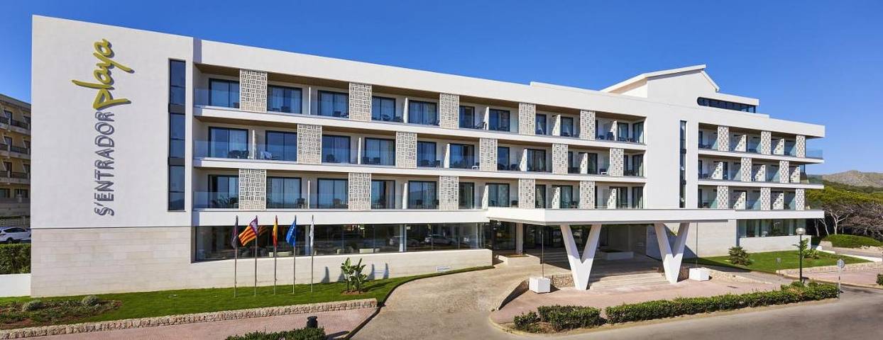 Hotel für 3 Personen, mit Balkon und Whirlpool sowie Terrasse und Garten in Cala Agulla - 3