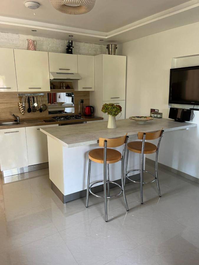 Gîte pour 2 personnes, avec vue et jardin à Corme-Écluse - 3