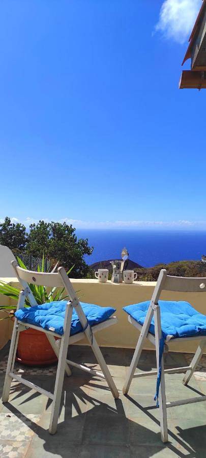 Chalet para 5 personas, con vistas además de jardín y piscina, Se admiten mascotas en La Palma - 2