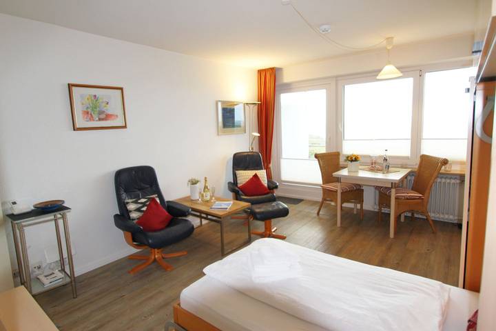 Ferienwohnung für 2 Personen, mit Balkon in Wenningstedt - 3