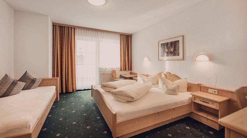 Hotel für 3 Personen, mit Balkon und Sauna, kinderfreundlich - 1