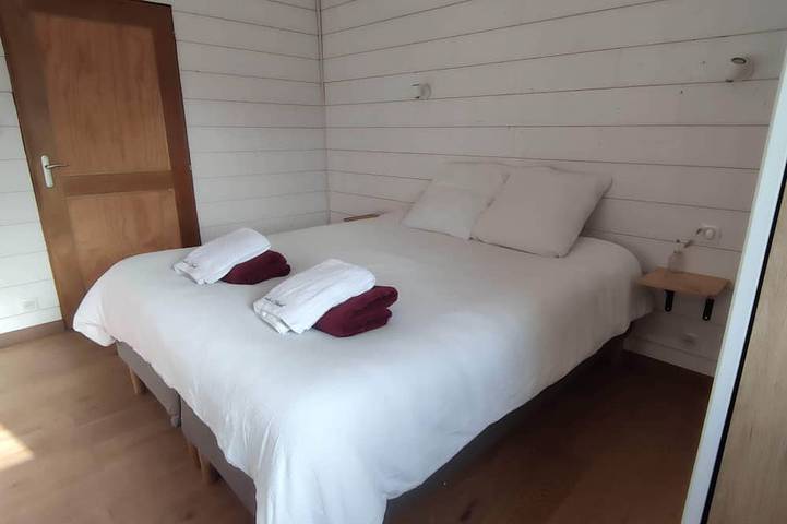 Location de vacances pour 5 personnes, avec Jacuzzi ainsi que Terrasse et Jardin à Plonéour-Lanvern - 2