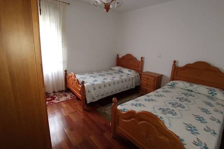 Preciosa casa con jardín en la bahía de Santander in Pedreña, Marina de Cudeyo