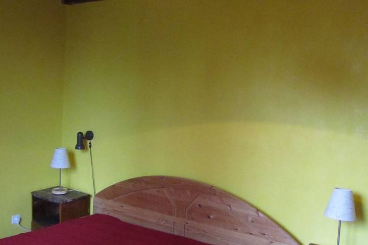 Location de vacances pour 6 personnes, avec jardin dans La Croix de Bauzon - 3