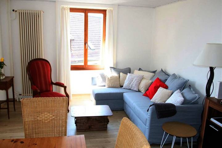 Gîte pour 6 personnes, avec vue sur le lac ainsi que vue et terrasse, animaux acceptés à Blonay - 2