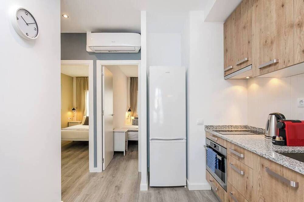 Apartamento entero, This apartment is a 2 bedroom(s), 1 bathrooms, located in L'Hospitalet de Llobregat, Catalunya. in Hospitalet de Llobregat, Barcelonés