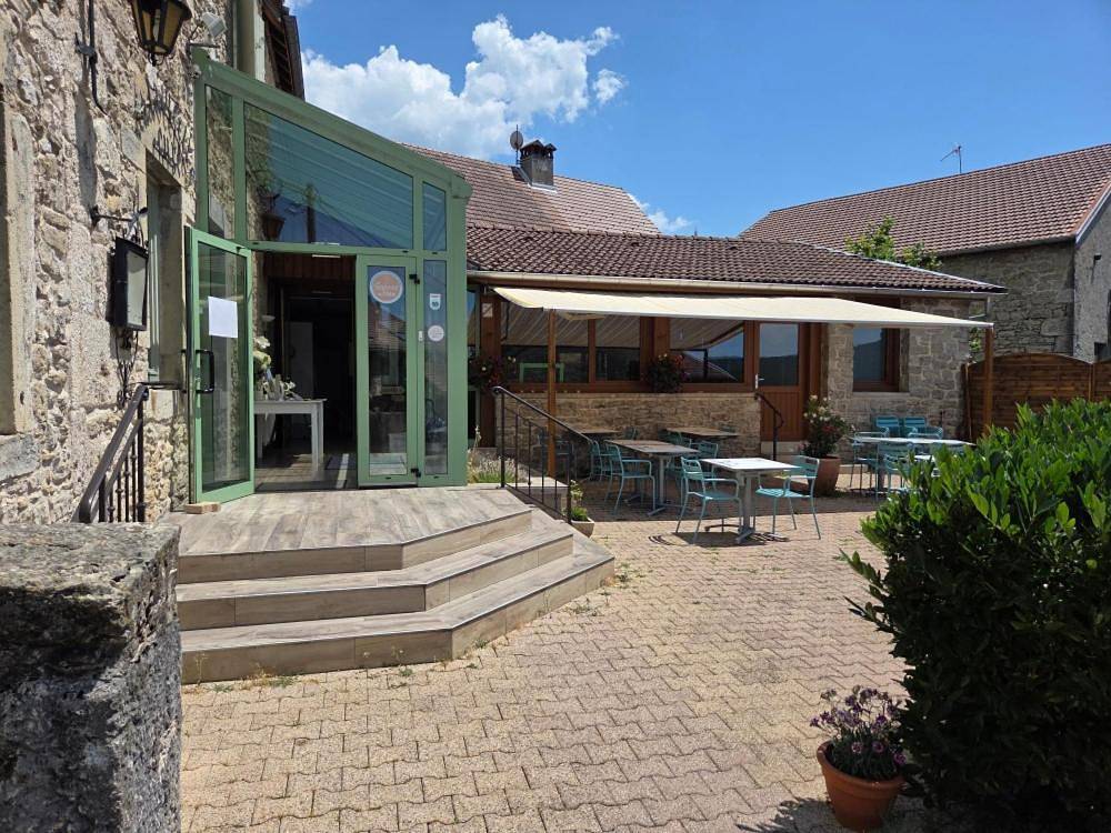 Double Room in Arandas, Belley