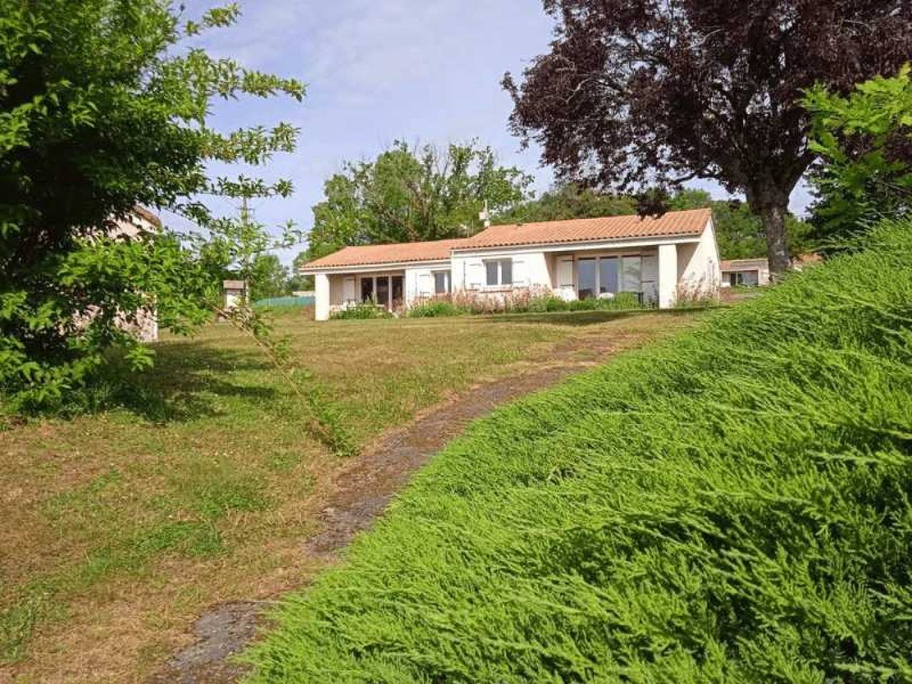 Camping 2 étoiles - Piscine  - ccbbdbe in Prailles-la-Couarde, Niort und Umgebung