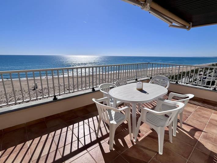 Apartamento de vacaciones para 6 personas, con balcón/terraza y vistas al mar - 1
