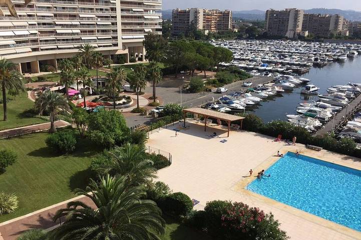 Appartement de vacances pour 2 personnes, avec piscine, animaux acceptés