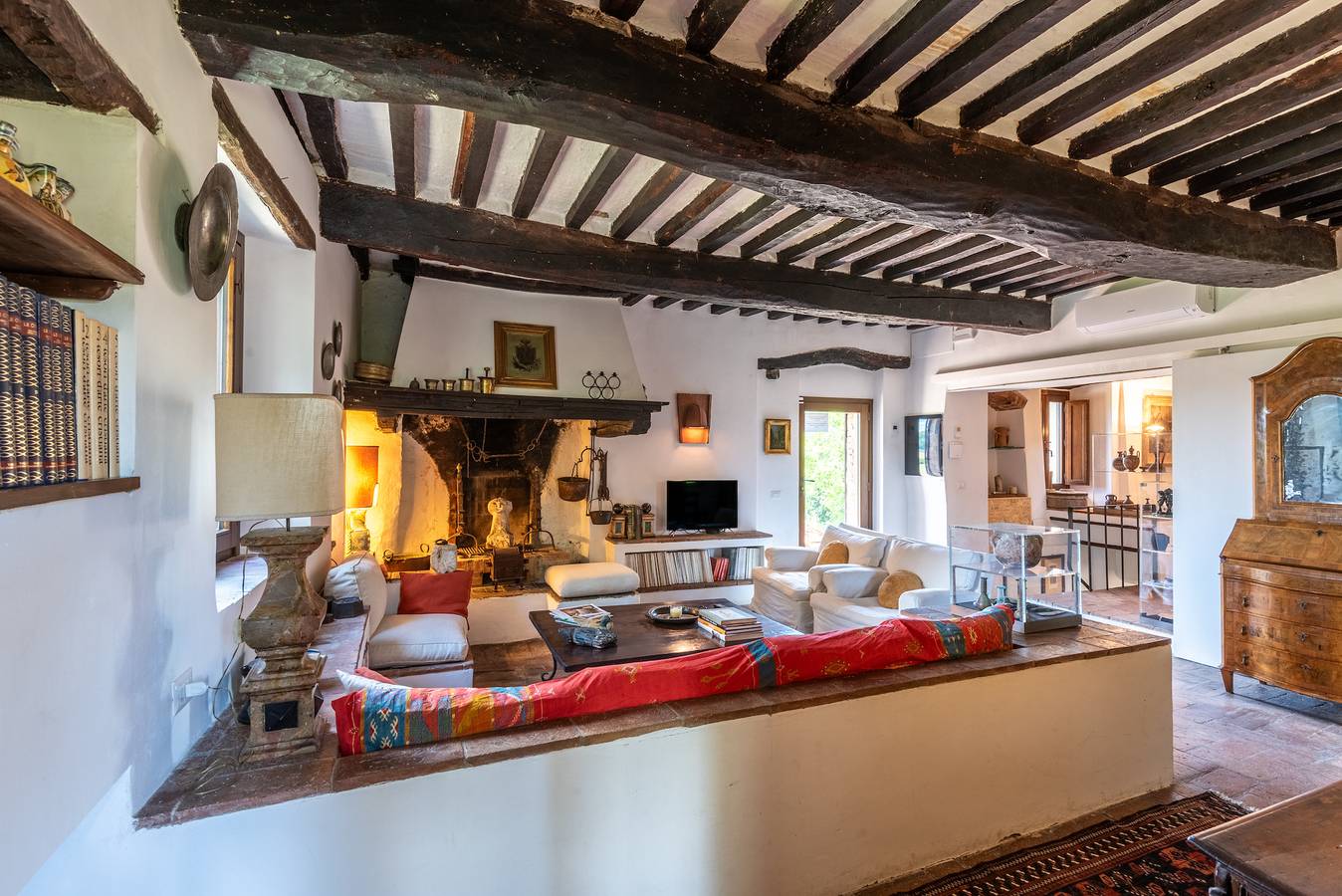 Ολόκληρο το διαμέρισμα, Apartment 'Casa Gialla A Murlo' with Shared Pool, Wi-Fi and Air Conditioning in Murlo, Chianti