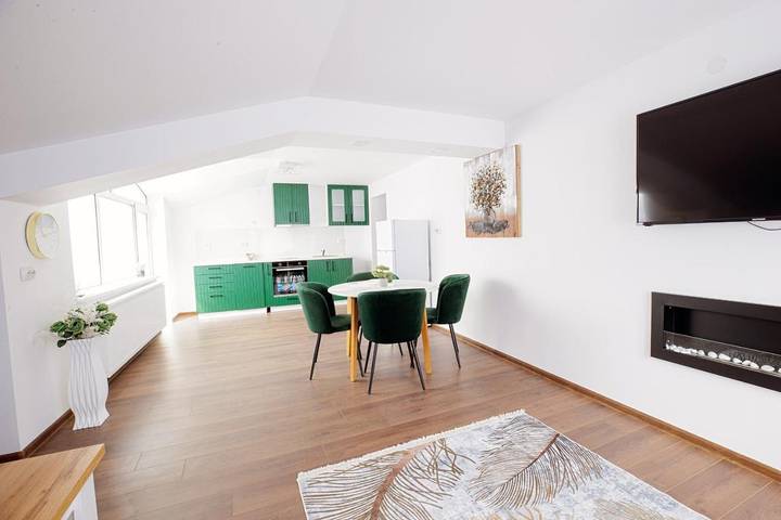 Appartement de vacances pour 4 personnes, avec vue ainsi que jardin et sauna