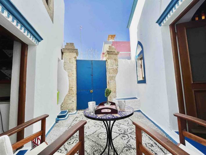 Vacation rental for 3 people, with balcony, with pets in Rhodes