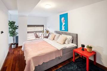 Apartment for 9 People in Prague, Central Bohemia, Photo 1