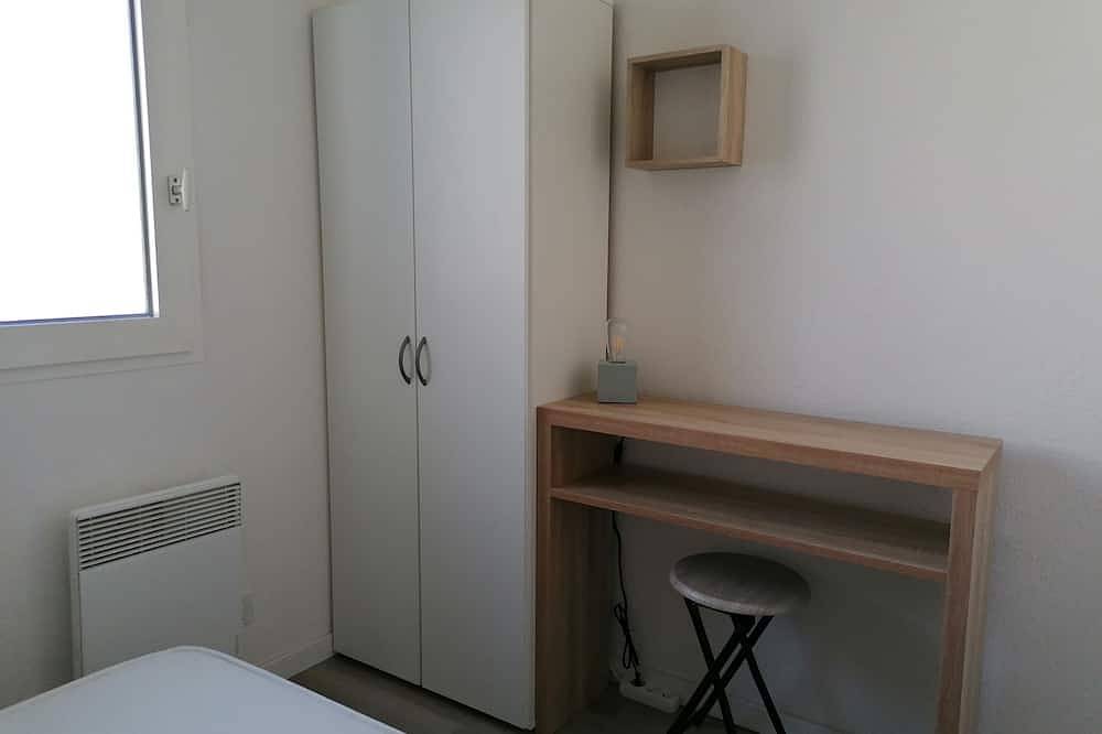 Ganze Wohnung, 2-bedroom apartment with terrace, direct access to Mr Hulot beach in Saint-Marc-sur-Mer, Saint-Nazaire