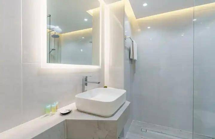 Gîte pour 7 personnes, avec terrasse à Salbris - 3