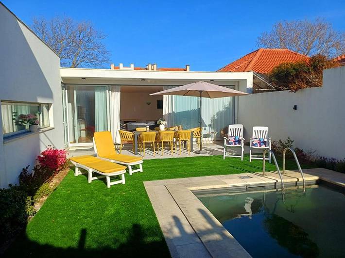 Casa de vacaciones para 8 personas, con piscina además de terraza y jardín - 1