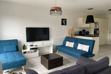 Gîte pour 10 personnes, avec jardin, animaux acceptés à Orgères