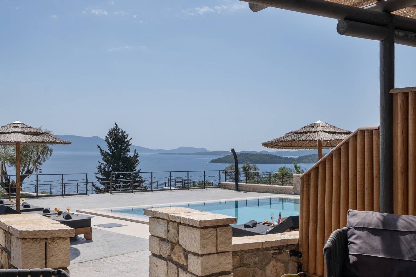 Entire apartment, Apartment 'Thetis 2' with Sea View, Wi-Fi and Air Conditioning in Nikiana, Alexandros