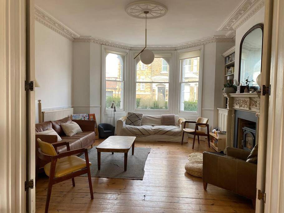 Dagmar House -Character property moments from beach and town in Ramsgate, Kent