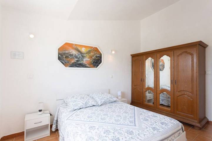 Appartement entier, Le Beaucaire 6P - Appt avec piscine partagée in Beaucaire, Région de Nîmes