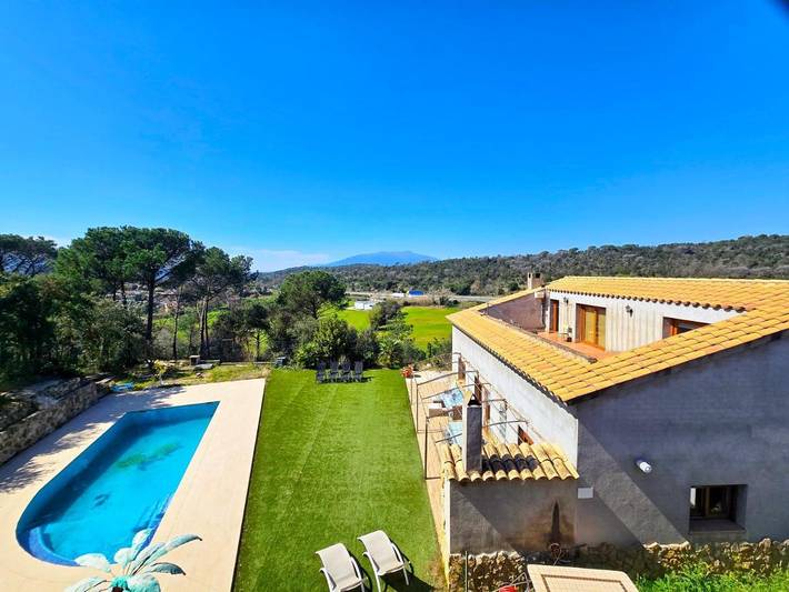 Chalet para 10 personas, con vistas además de jardín y piscina, Se admiten mascotas - 1