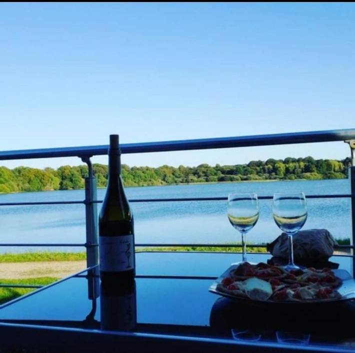 Location de vacances pour 2 personnes, avec vue et terrasse à Hédé-Bazouges - 4