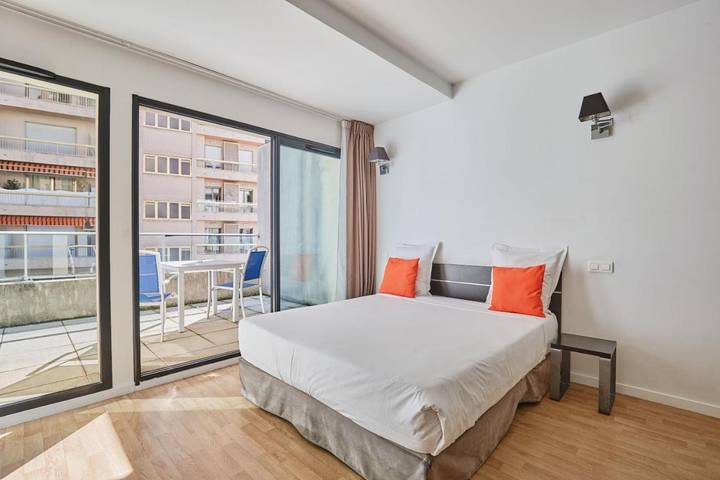 Appart’hôtel pour 3 personnes, avec terrasse, animaux acceptés