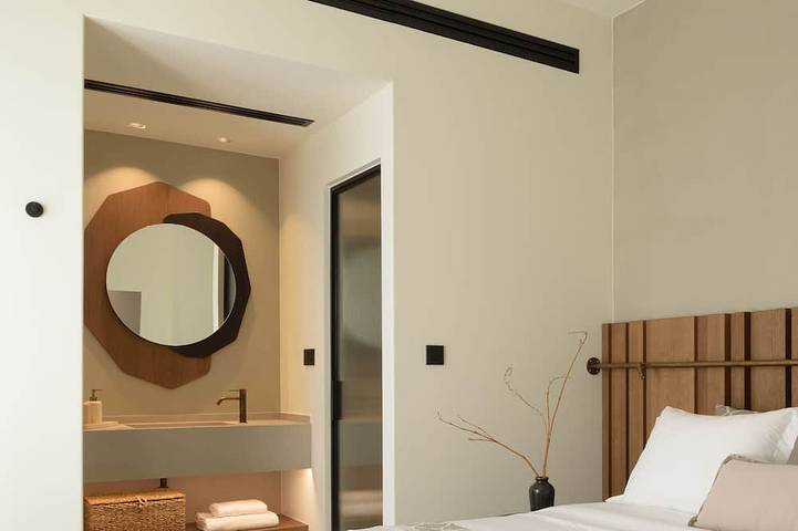 Geheel appartement, Thetis BeachFront Retreat, with Plunge Pool in Rethymno (City), Rethymno en omgeving