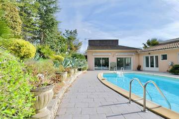 Cottage pour 4 personnes, avec terrasse et jardin à Soupex