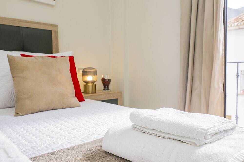 Entire apartment, Cubo's Urban Suite Town Centre / free wifi / air conditioning in Alhaurín el Grande, Málaga Province