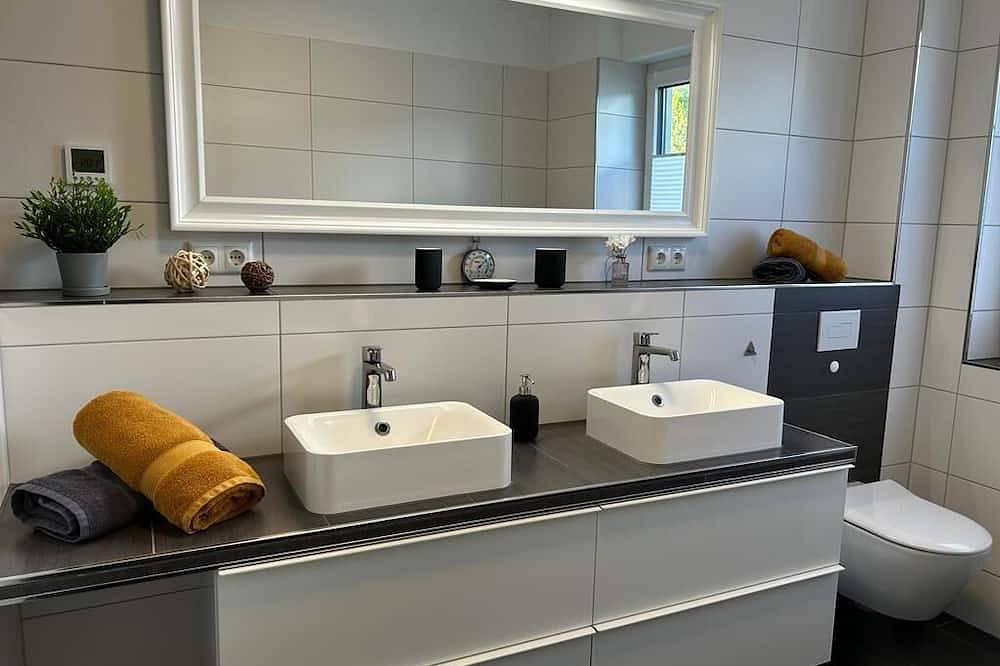 Exklusive Ferienwohnung bei Berlin, bis 5 Gäste, Große Terrasse, Garten, foto 6