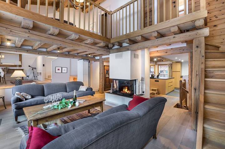 Chalet pour 13 personnes, avec balcon dans Courchevel 1300 (Le Praz)