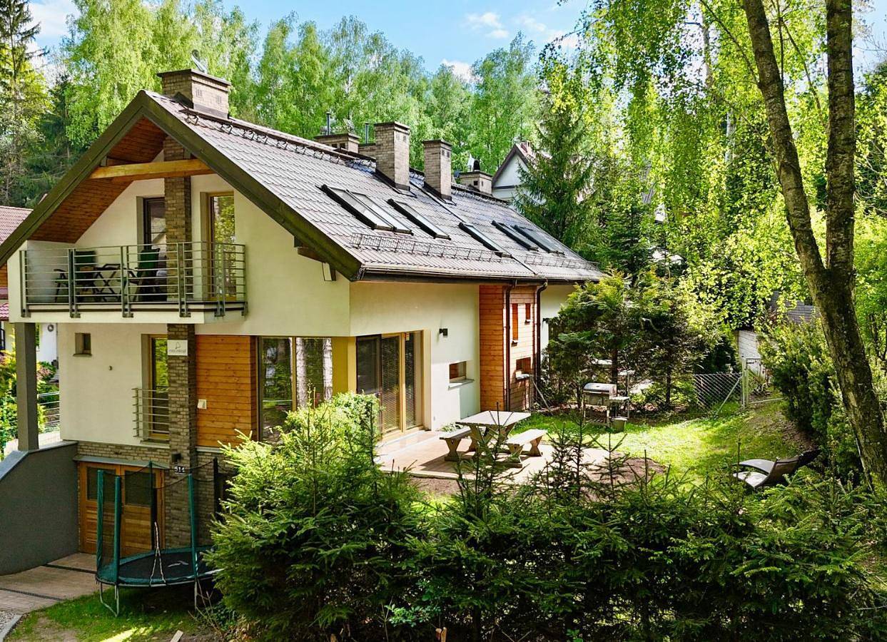 Cały apartament, Mazursko - komfortowe apartamenty nad jeziorem, sauna, kominki na parterze in Pojezierze Iławskie