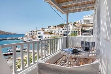 Gîte pour 4 personnes, avec balcon dans Cyclades