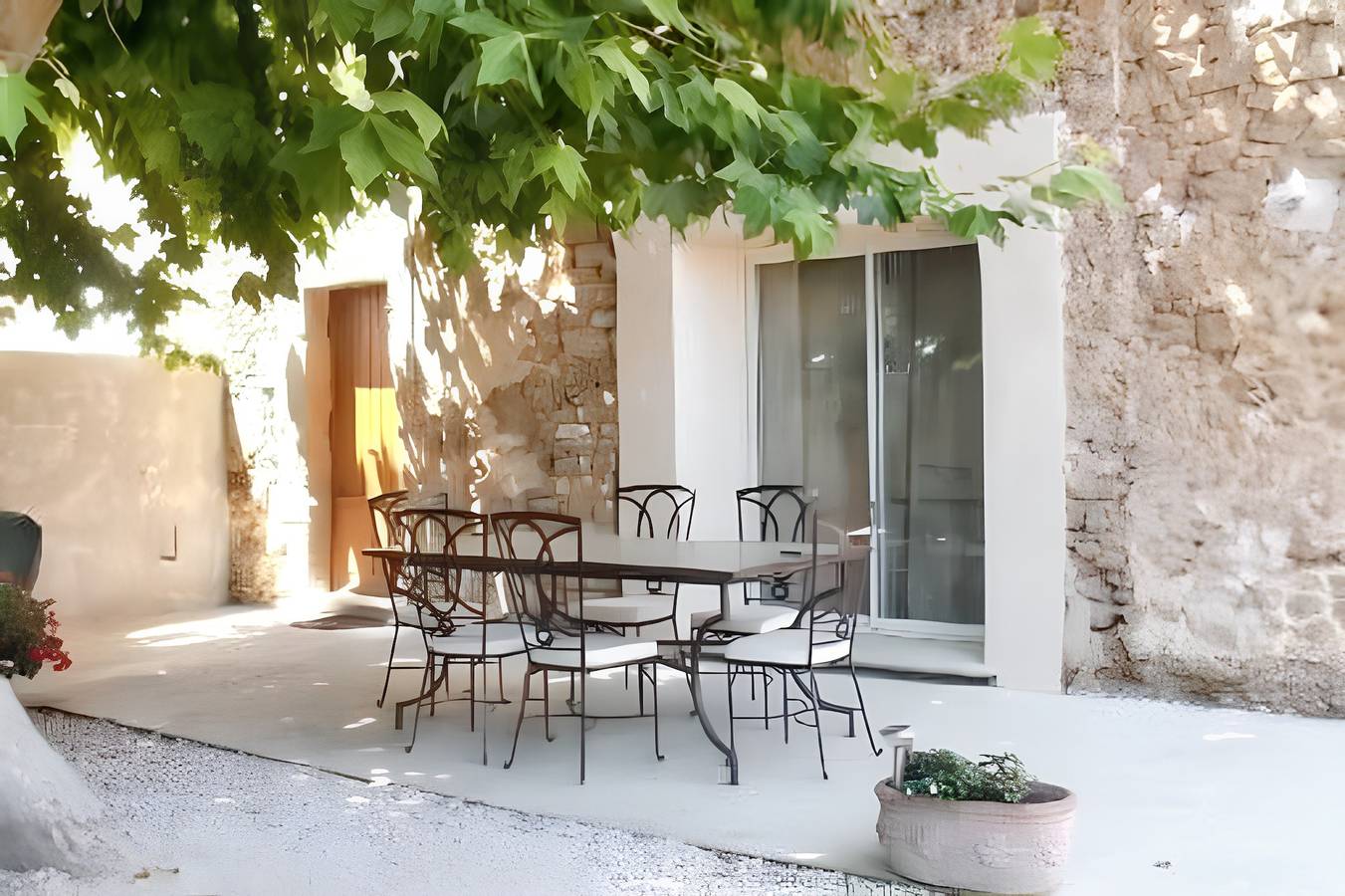 Casa cómoda en Aubignan con piscina compartida in Aubignan, Vaucluse