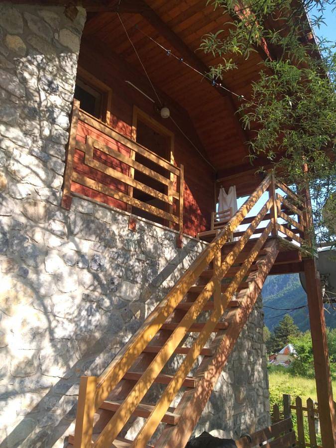 Gîte pour 2 personnes, avec jardin dans Theth - 3